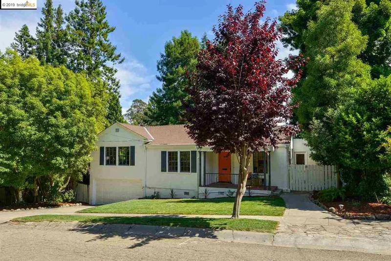 26 Poppy Ln, Berkeley, CA 94708