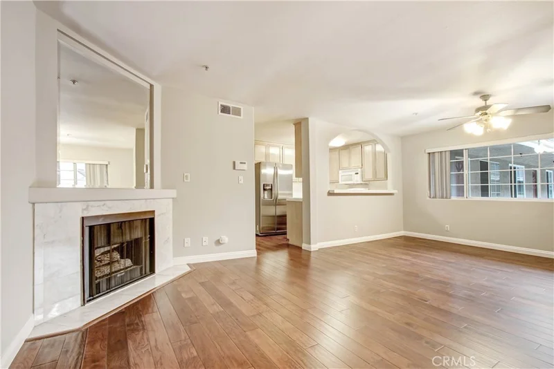 5127 Klump #110, North Hollywood, CA 91601