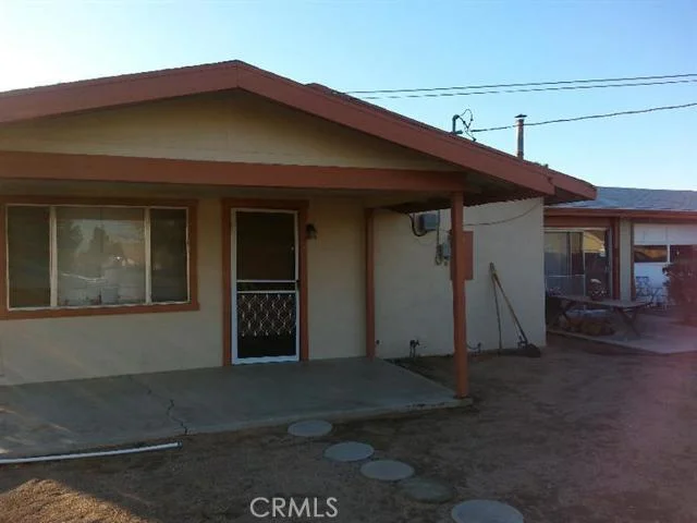 11222 Pinon, Hesperia, CA 92345