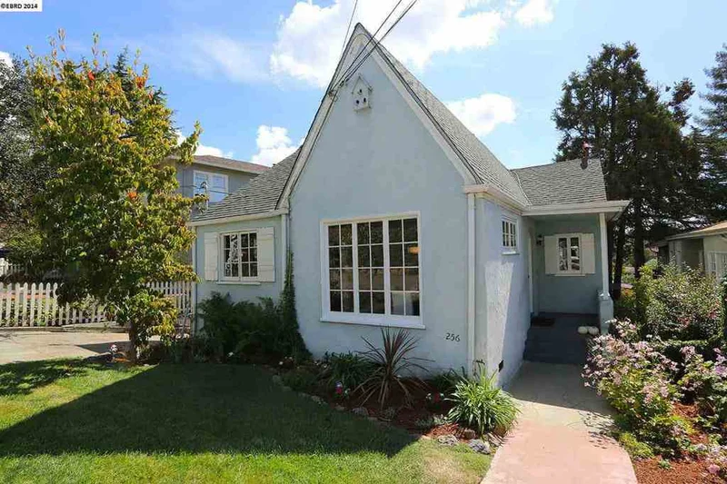 256 Wildwood Ave, Piedmont, CA 94610-1102