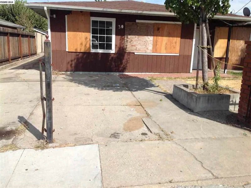 30 Delta Dr, Bay Point, CA 94565-1413