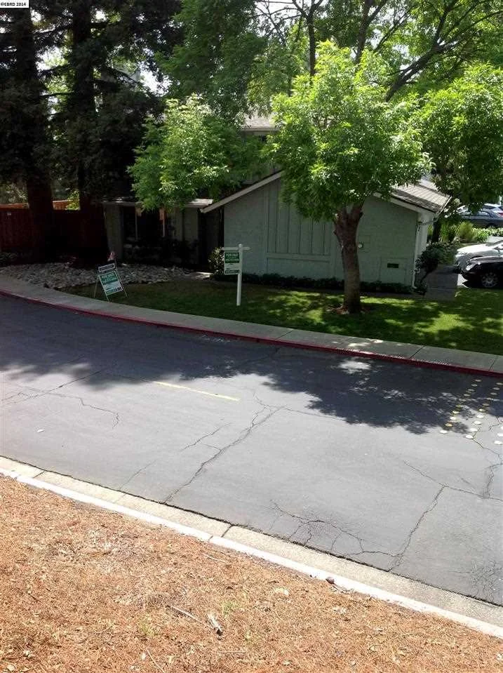 113 Fountainhead Ct, Martinez, CA 94553-4907