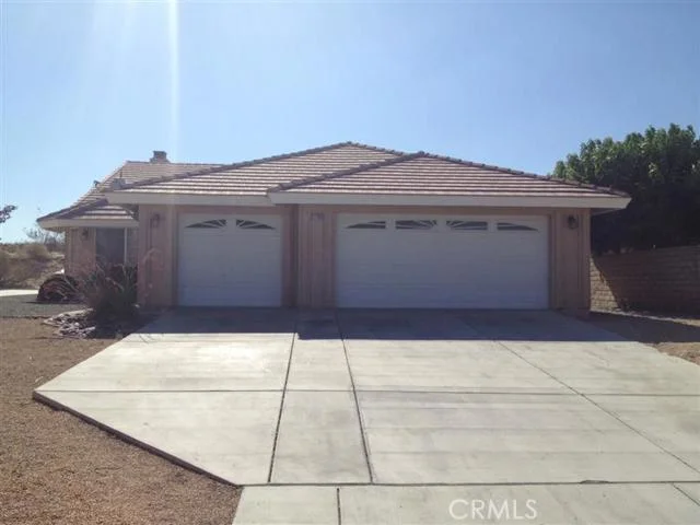 27104 Silverlakes, Helendale, CA 92342