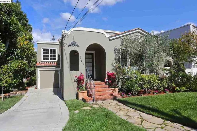 125 Palm Drive, Piedmont, CA 94610-1056