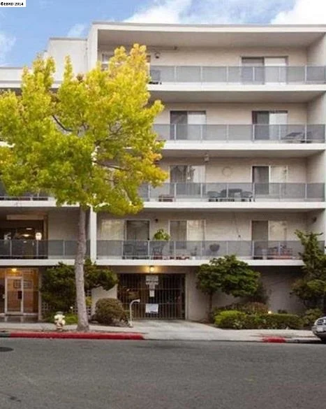 424 Staten Ave #305, Oakland, CA 94610-4961