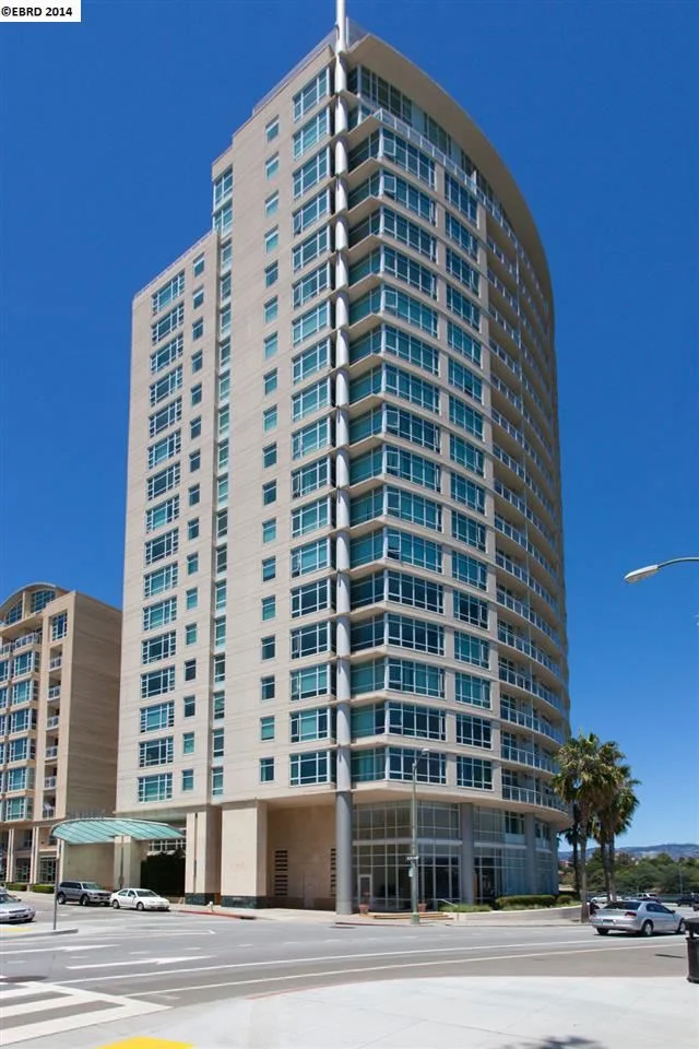 1 Lakeside Dr #1706, Oakland, CA 94612-4609