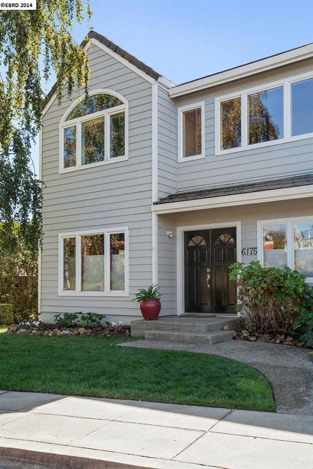 6175 Ridgemont Dr., Oakland, CA 94619-3724