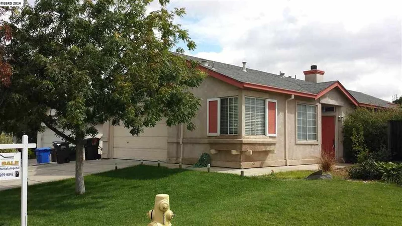 4636 La Vista Dr, Oakley, CA 94561-4140