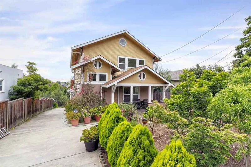 4521 Tulip Ave, Oakland, CA 94619