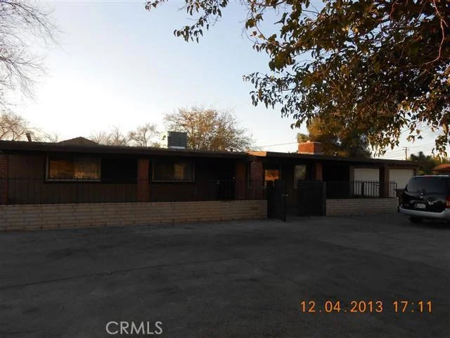 10440 4th, Hesperia, CA 92345
