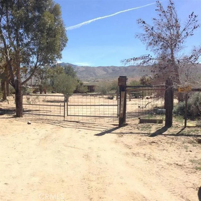 25875 Del Sol, Apple Valley, CA 92308