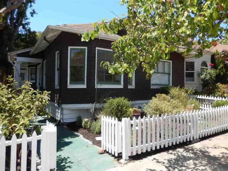 4109 Terrace St, Oakland, CA 94611-5125