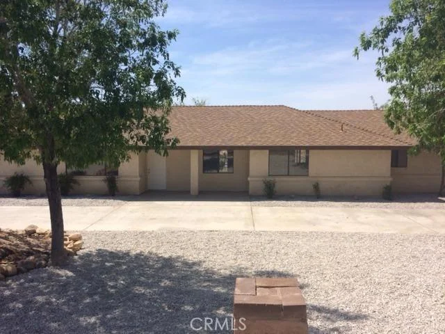 18615 Valencia, Hesperia, CA 92345