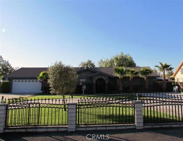 12490 Reata, Apple Valley, CA 92308