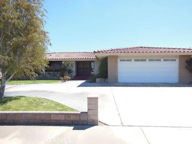 27387 Lakeview, Helendale, CA 92342