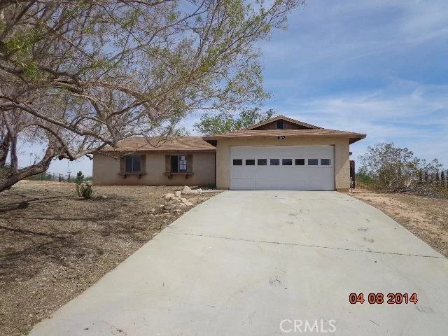18570 Live Oak, Hesperia, CA 92345