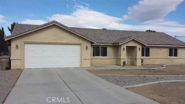 7901 Newhall, Hesperia, CA 92345