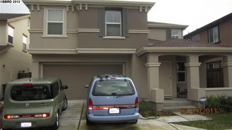 425 Malcolm Dr, Richmond, CA 94801-1714