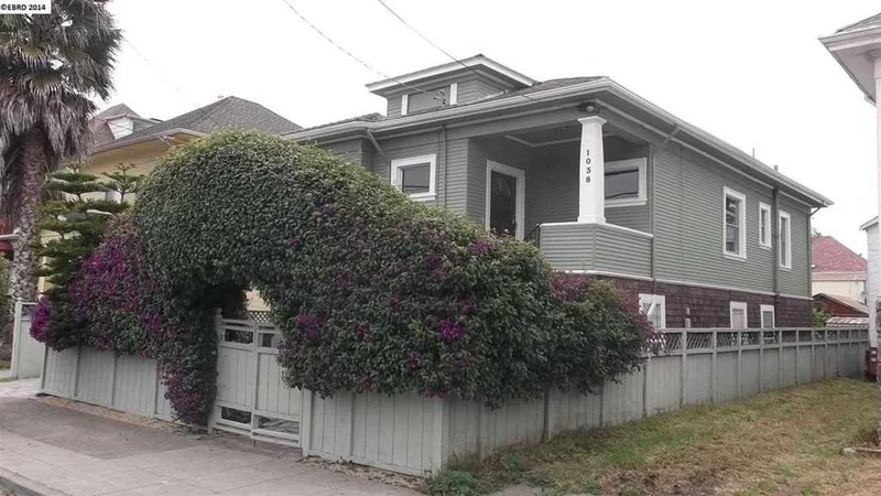 1038 57th St, Oakland, CA 94608-2706