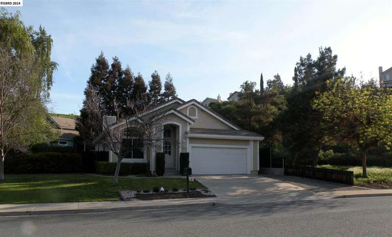 4125 Chabot St, Antioch, CA 94531-8223