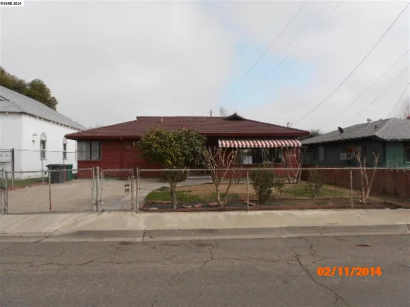 411 F St, Isleton, CA 95641
