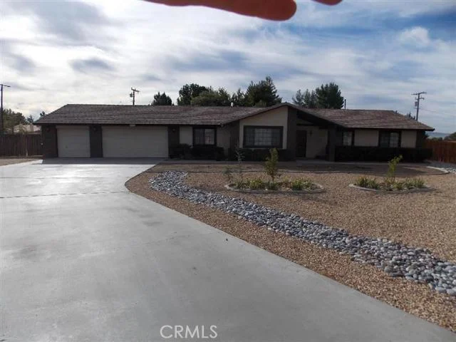 18585 Seneca, Apple Valley, CA 92307