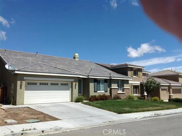 9060 Big Bear Dr, Hesperia, CA 92344
