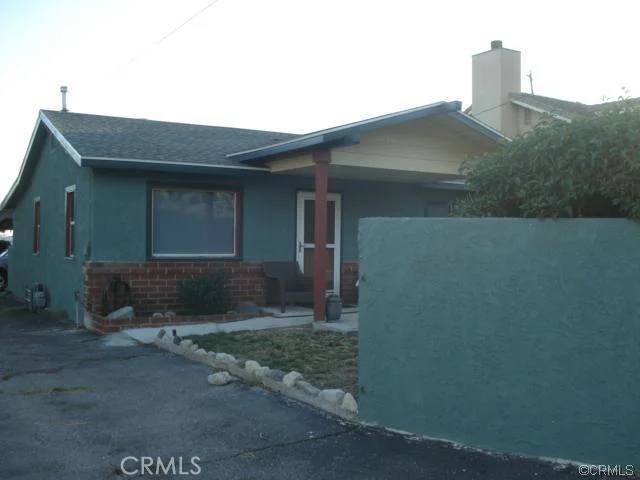 18423 Grandview, San Bernardino, CA 92407