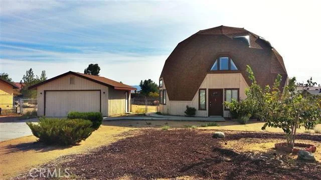 22677 South, Apple Valley, CA 92307