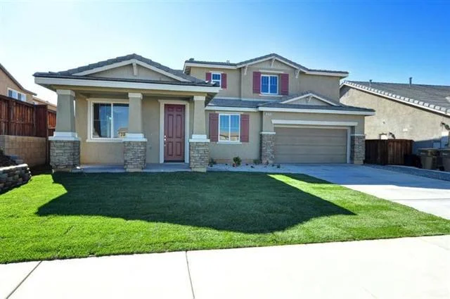 9030 Chimney Rock, Hesperia, CA 92344