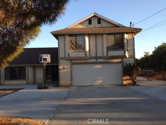 18523 Fairburn, Hesperia, CA 92345