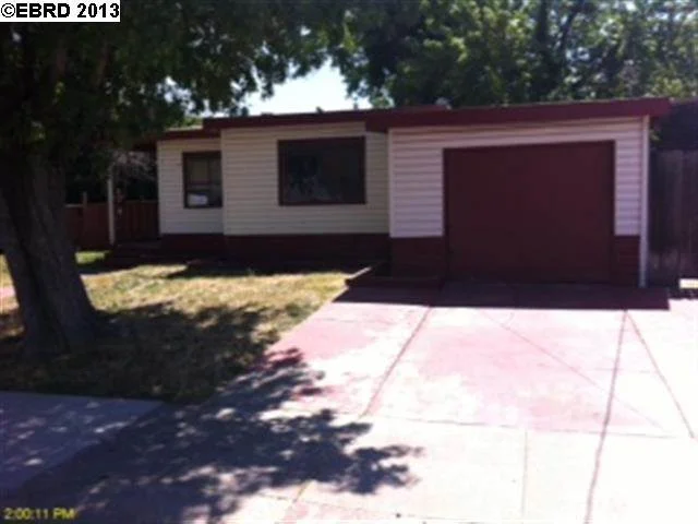 854 Carpino Ave, Pittsburg, CA 94565-3951