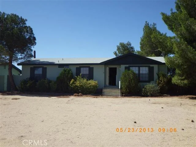 11774 Pueblo Trail, Phelan, CA 92371