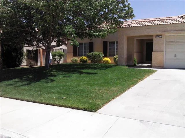 12449 Softwind, Victorville, CA 92395