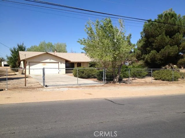 11416 3rd, Hesperia, CA 92345