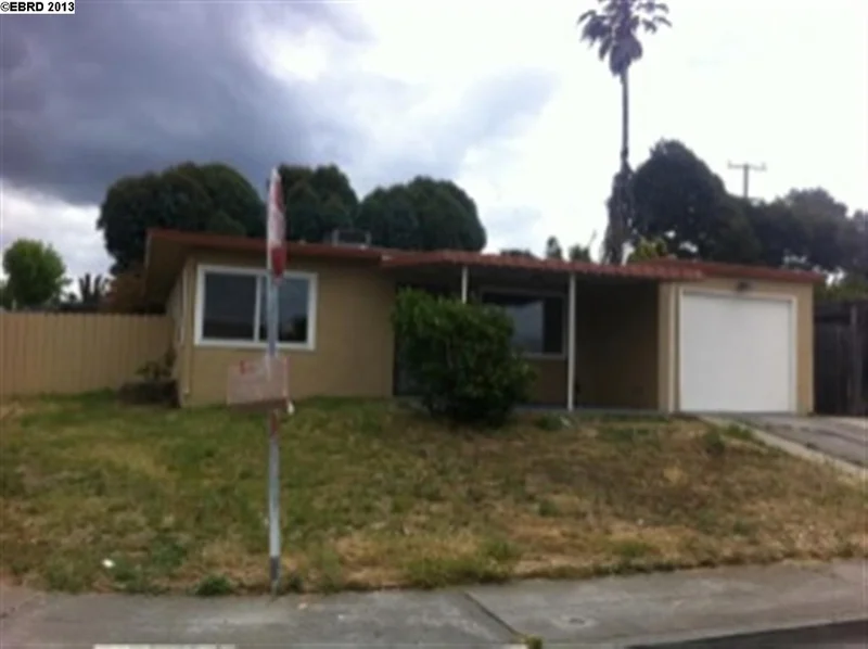 3014 Alta Mira Dr, Richmond, CA 94806-2760