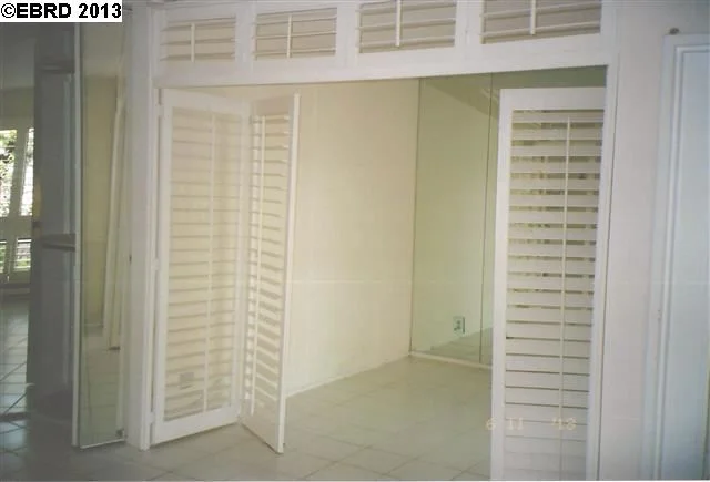 9 Commodore Dr #307, Emeryville, CA 94608-1612