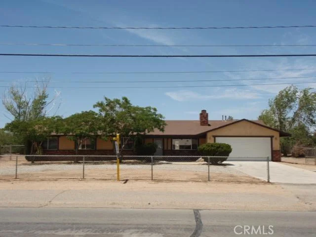 8800 11th, Hesperia, CA 92345