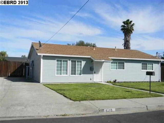 520 4th St, Oakley, CA 94561-2174