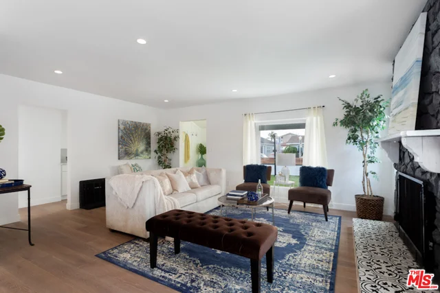 12416 Mitchell, Los Angeles, CA 90066