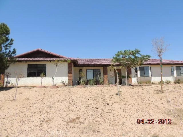 10015 Timberlane, Hesperia, CA 92345