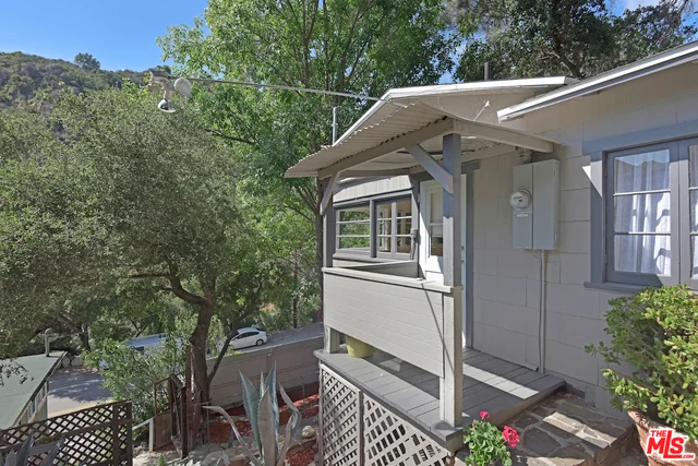626 Topanga Canyon, Topanga, CA 90290