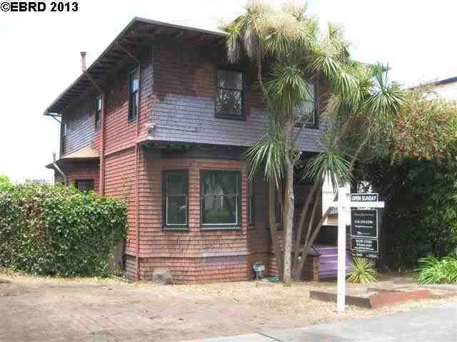 2604 Regent St, Berkeley, CA 94704-3315