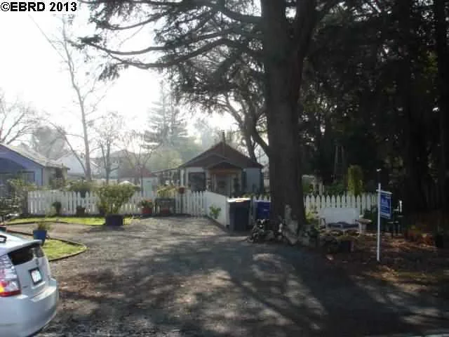 2944 Euclid Ave, Concord, CA 94519-2634