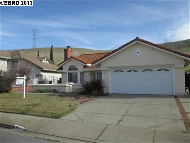 191 Carson St, Hercules, CA 94547-2002