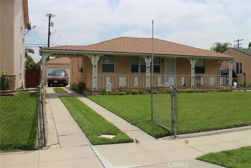 11512 Idaho, South Gate, CA 90280
