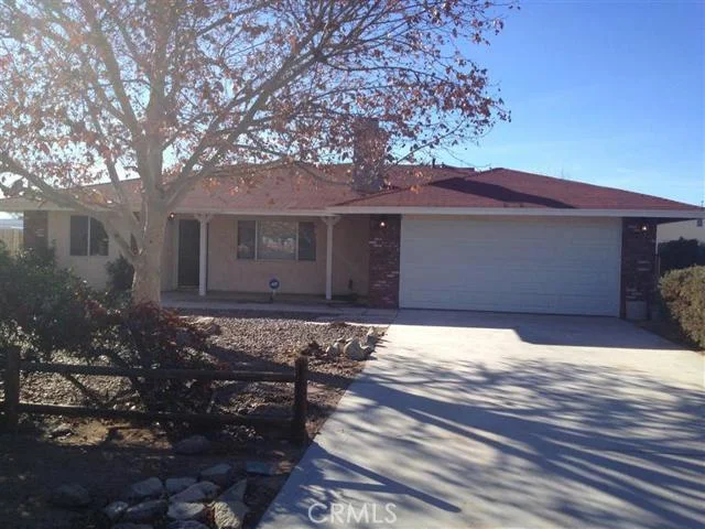 12374 Pawnee, Apple Valley, CA 92308