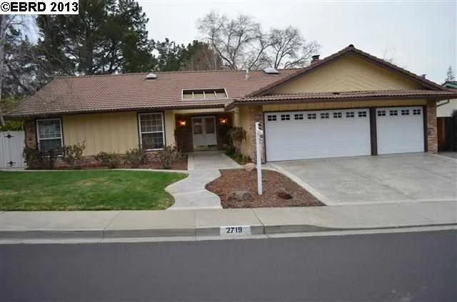 2719 Dapplegray Ln, Walnut Creek, CA 94596-6630