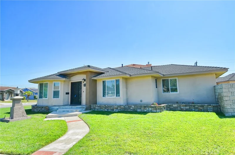 8564 Farm, Downey, CA 90241