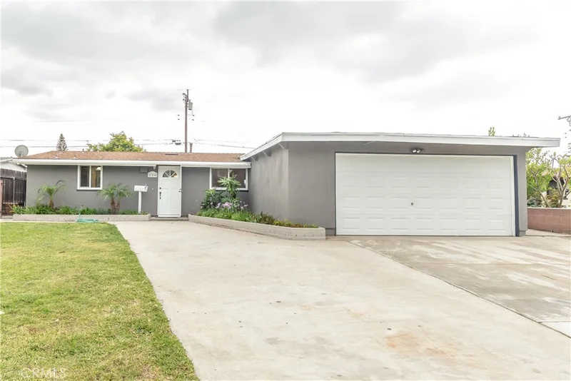 226 Gragmont, Covina, CA 91722